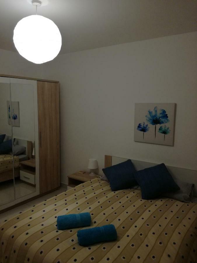 No8 @ Seabreeze Court Daire Mellieħa Dış mekan fotoğraf