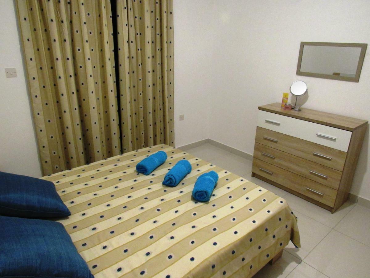 No8 @ Seabreeze Court Daire Mellieħa Dış mekan fotoğraf