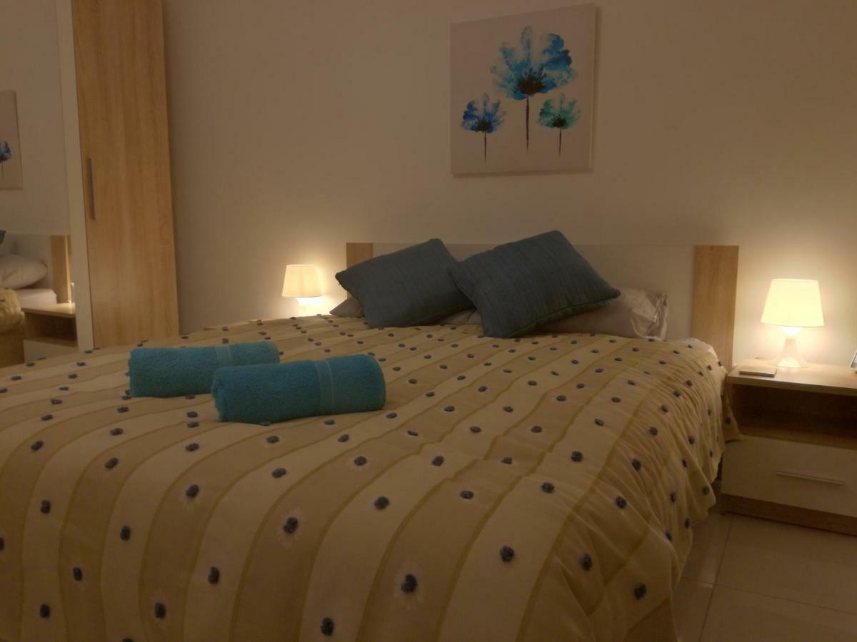 No8 @ Seabreeze Court Daire Mellieħa Dış mekan fotoğraf